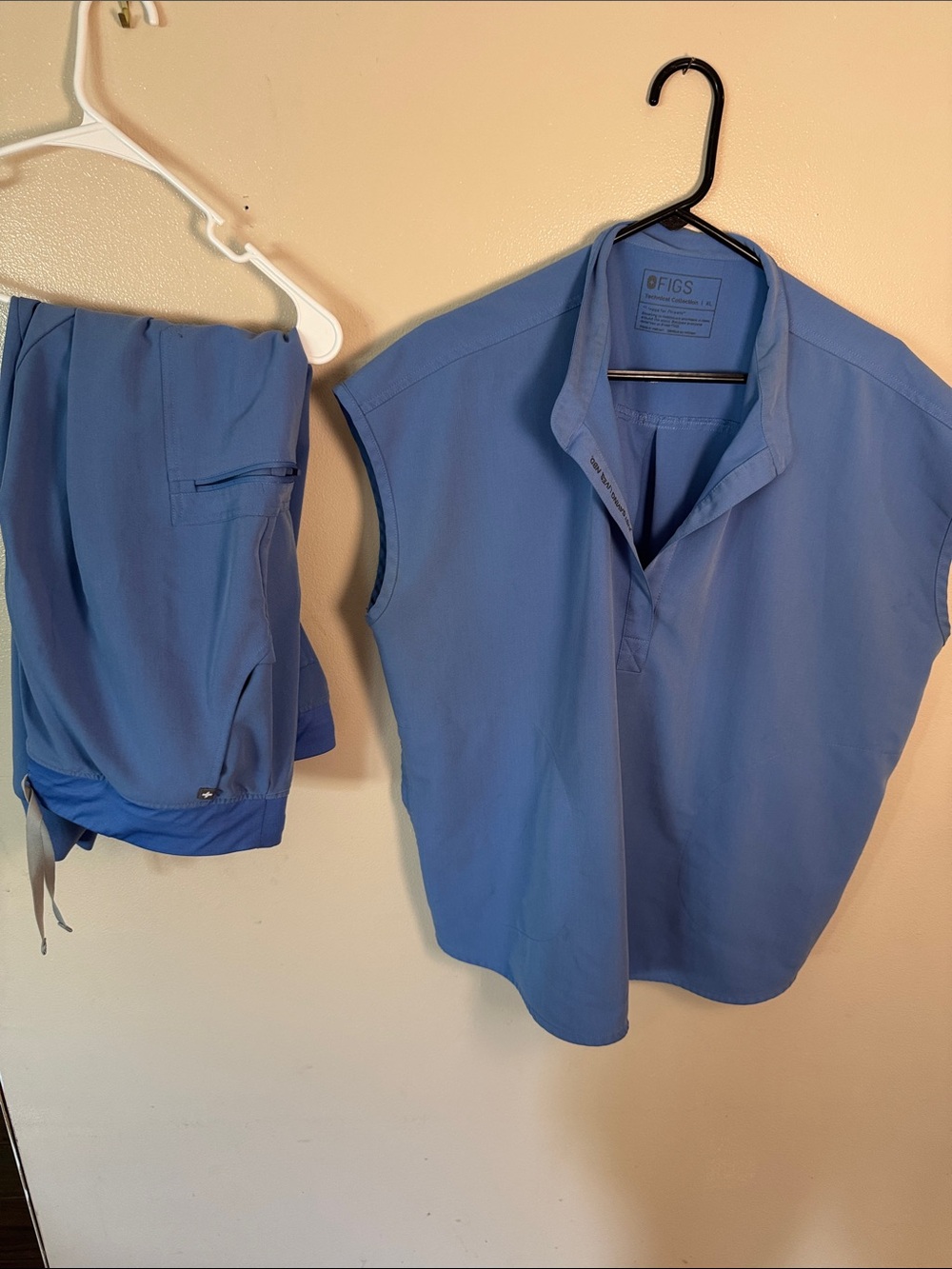 Figs Blue Medical Scrub Top and Pants - Picture 1 of 6